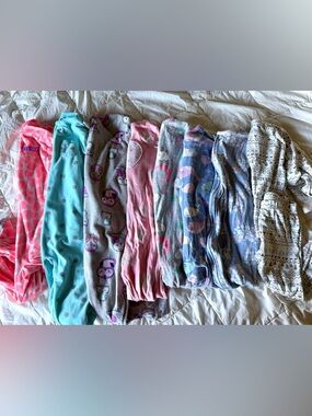 18m Carters Pajama Bundle, 1 is Colored Organics